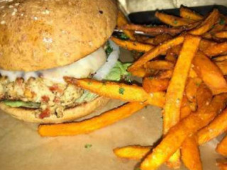 Hopdoddy Burger