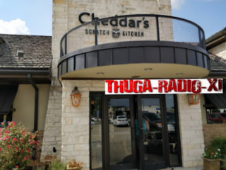 Cheddar's Scratch Kitchen