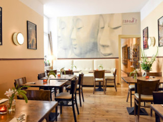 Sarod's Thai Restaurant