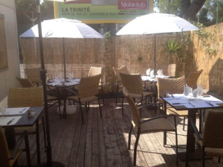 restaurant image