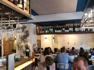 restaurant image