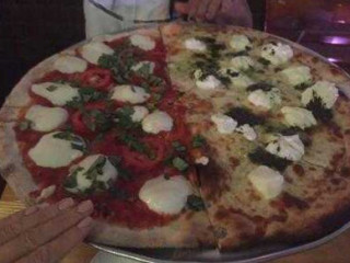 Vito's Pizza