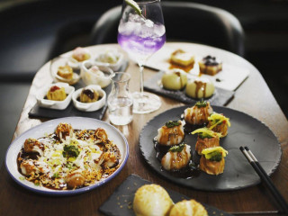 restaurant image