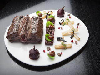 restaurant image