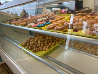 Sinton Donuts