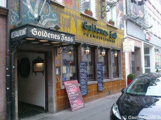 Goldenes Fass