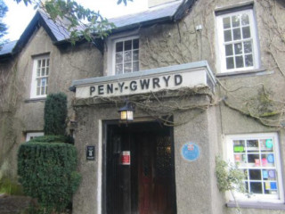 Pen Y Gwryd