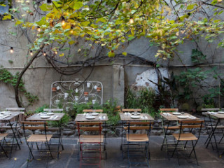 Vinegar Hill House