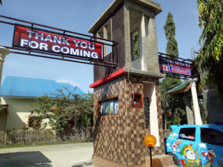 Barracuda Karaoke Club,resto, Pab Gorontalo