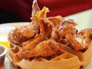 Hippies Chicken Waffles