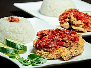 Nasi Ayam Wanding