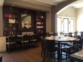 restaurant image