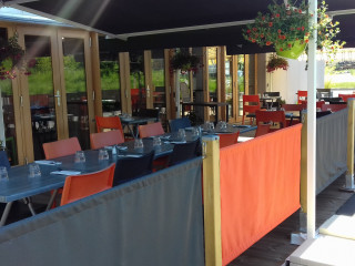 restaurant image