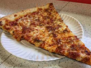 Sam's Famous Pizza