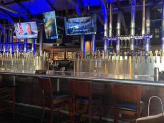 Yard House - Miami South Beach