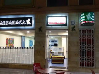 Albahaca Pizzeria