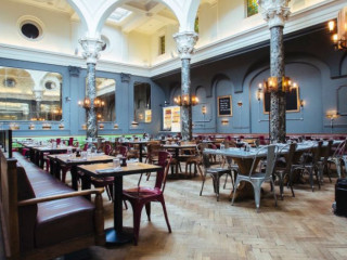restaurant image