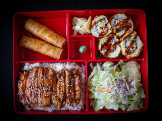 Momoya Sushi Bento