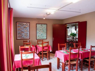restaurant image