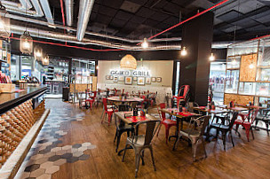 restaurant image