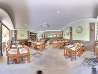 restaurant image