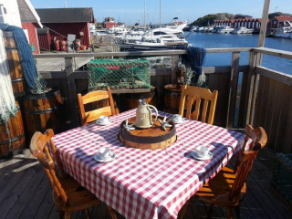 Holmbom's Ark Fotö Hamncafé