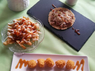 restaurant image