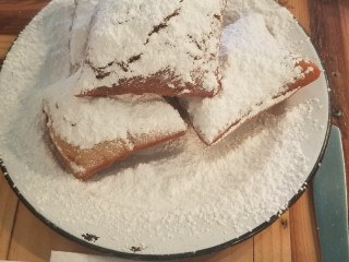 Nola Brunch Beignets