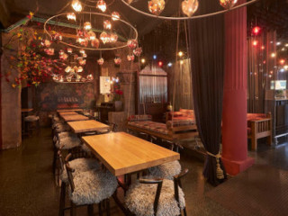 restaurant image
