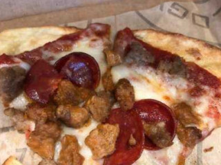 Pieology Pizzeria, Centennial