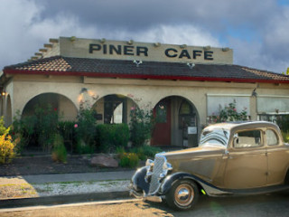 Piner Cafe