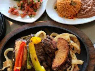 Mena's Texmex Grill