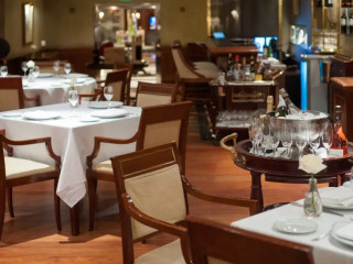 restaurant image