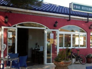 restaurant image