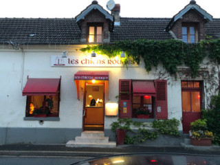 Auberge des Chiens Rouges