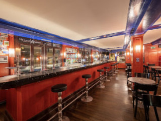 restaurant image