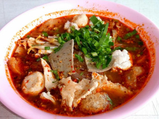 ร้านก๋วยเตี๋ยว สวนป่าด่านขุนทด