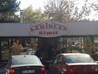 Şahinler Unlu Mamülleri Pasta Simit Cafe