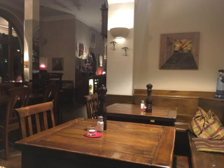 Trattoria La Piazza