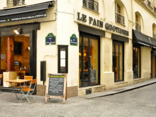 restaurant image