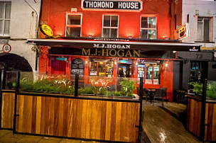 restaurant image