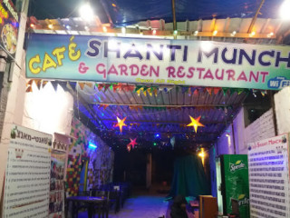 Cafe Shanti Munch