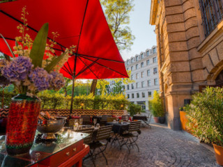 restaurant image