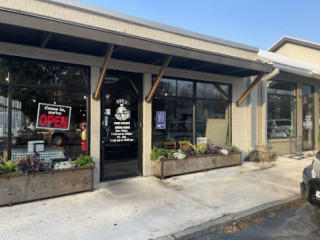 Gus’s World Famous Fried Chicken