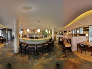 Atrium Restaurant Bar