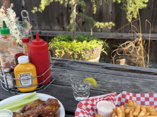 restaurant image