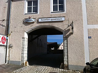 restaurant image