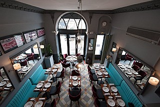 restaurant image