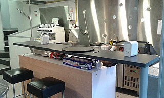 restaurant image