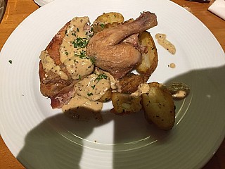 restaurant image